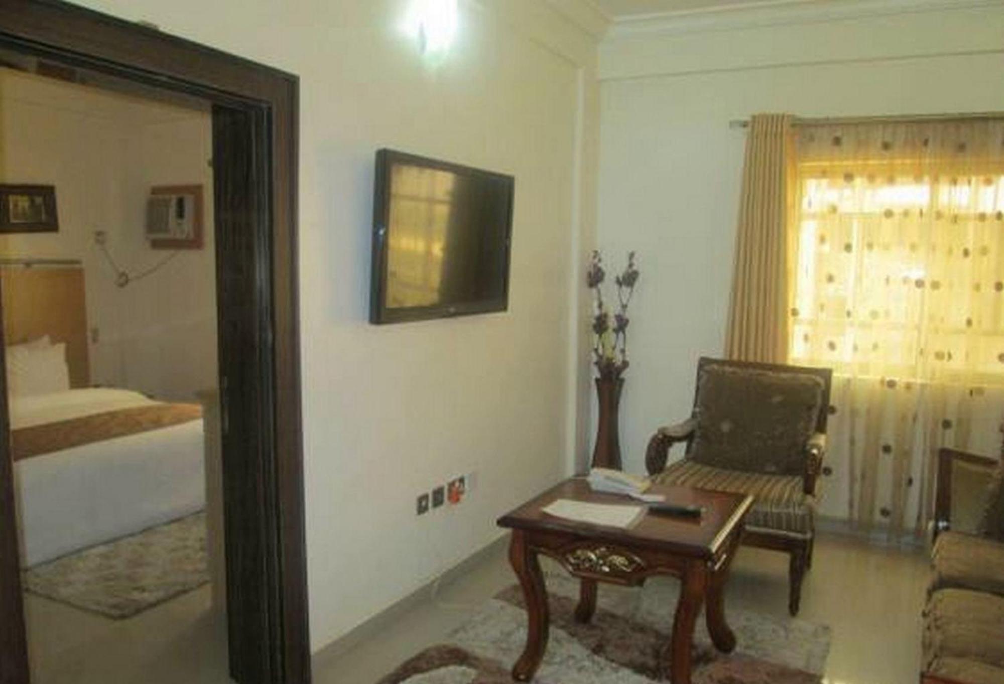 Room In Lodge - Ayalla Hotels And Suites Abuja Luaran gambar