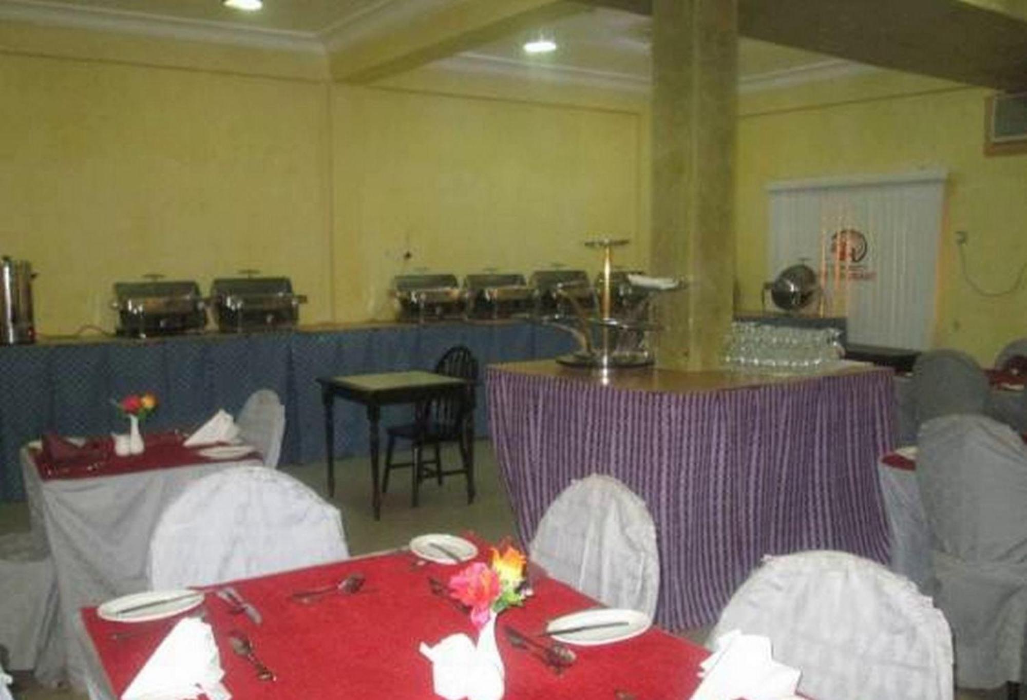 Room In Lodge - Ayalla Hotels And Suites Abuja Luaran gambar